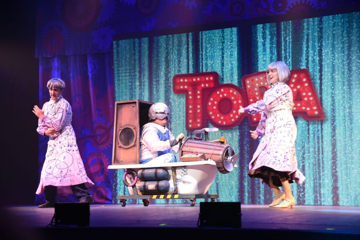 Topa en el Coliseo Podestá