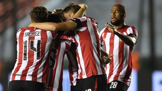 estudiantes sufrio, pero lo gano en los penales y paso a los cuartos de final de la copa argentina