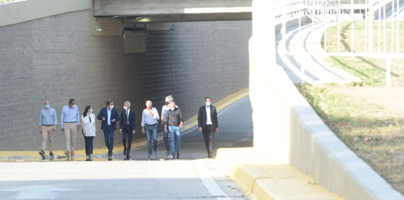 1609194799275.jpg?x=3&y=204&width=1488&height=744&rotate=0&scaleX=1&scaleY=1&ow=1500&oh=1079&&cw=1920&ch=950