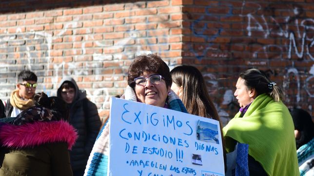 realizaron un frazadazo en una escuela de la plata por estufas y calderas