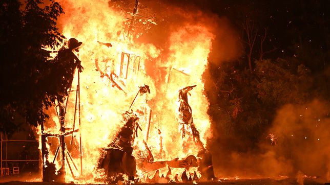 con mas de 73 mil votos, se confirmo cual es el muneco de fin de ano mas votado por los platenses