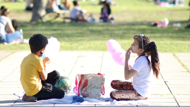 tras las lluvias y con un martes primaveral, llegan dias con buen clima en la plata