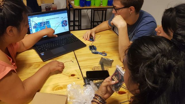 ¿quienes pueden anotarse a las capacitaciones gratuitas en tecnologia en la plata con rapida salida laboral?
