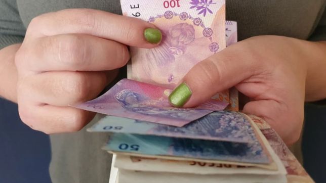 confirman el pago de un nuevo bono de $6.000: ¿cuando y quienes lo cobran?