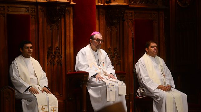 la plata celebra el dia de la independencia con tedeum en la catedral y desfile en el peligro