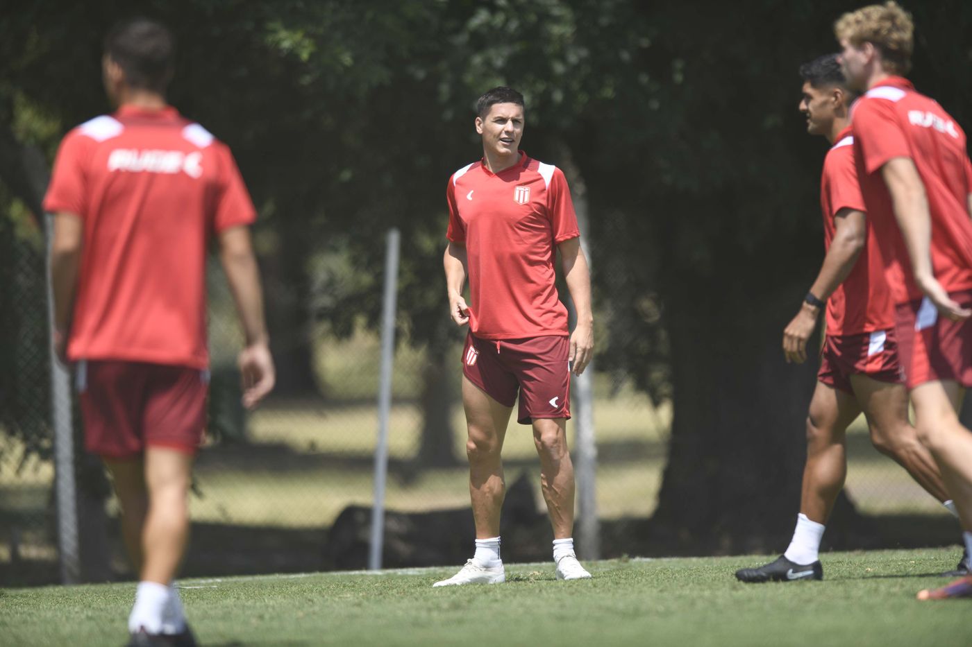 Estudiantes entrenamiento pretemporada Carrillo