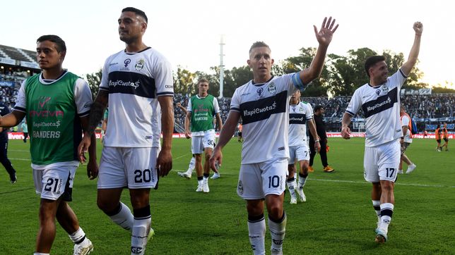 pablo de blasis, el hombre clave de gimnasia y entre los mejores del futbol argentino
