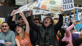 decenas de economistas destrozaron los planes libertarios de dolarizacion