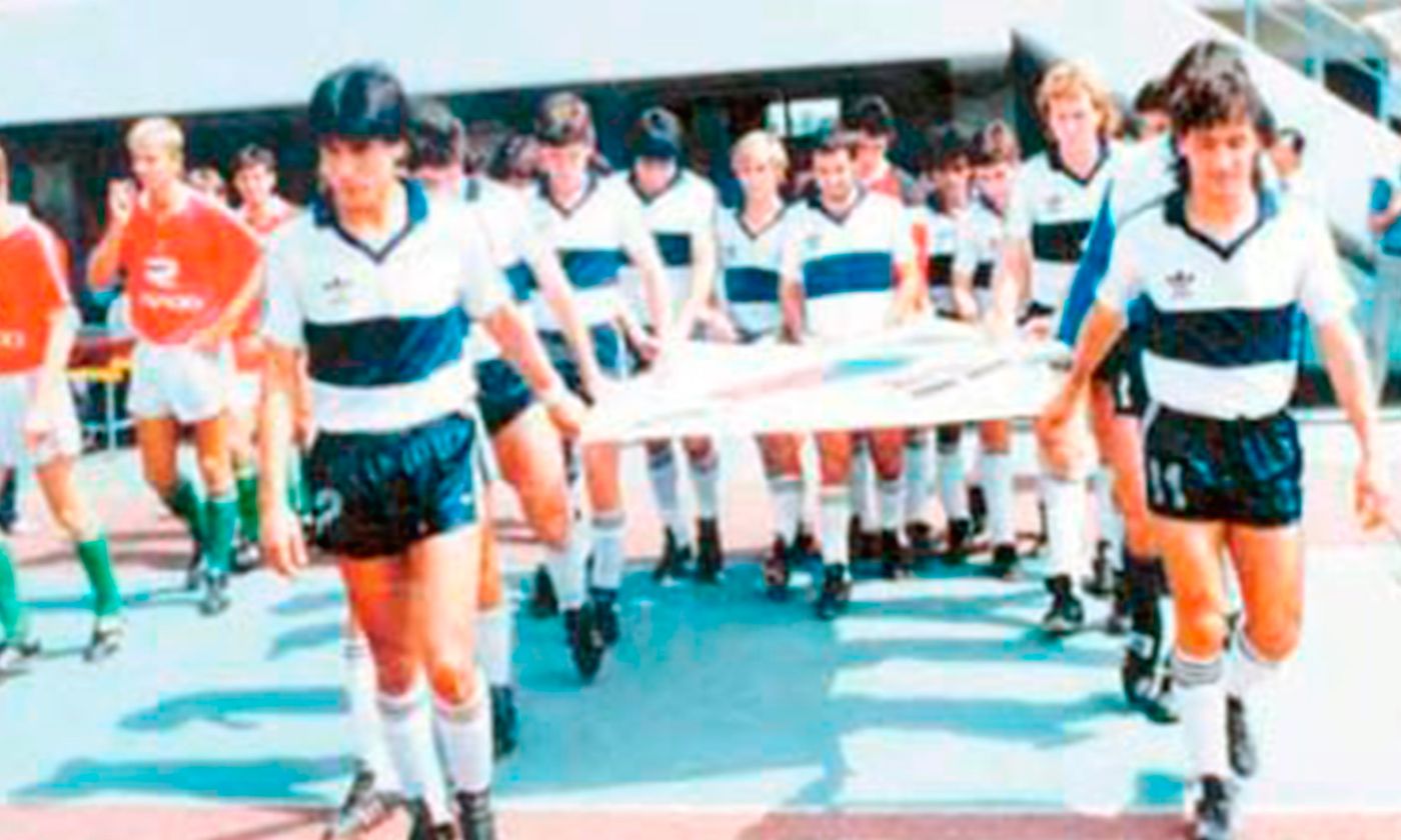 Plantel Gimnasia India.jpg