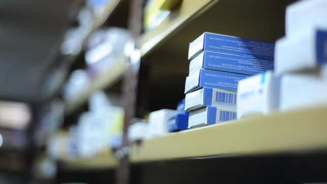 encienden alarmas ante un posible faltante de medicamentos por cortes en la cadena de pagos