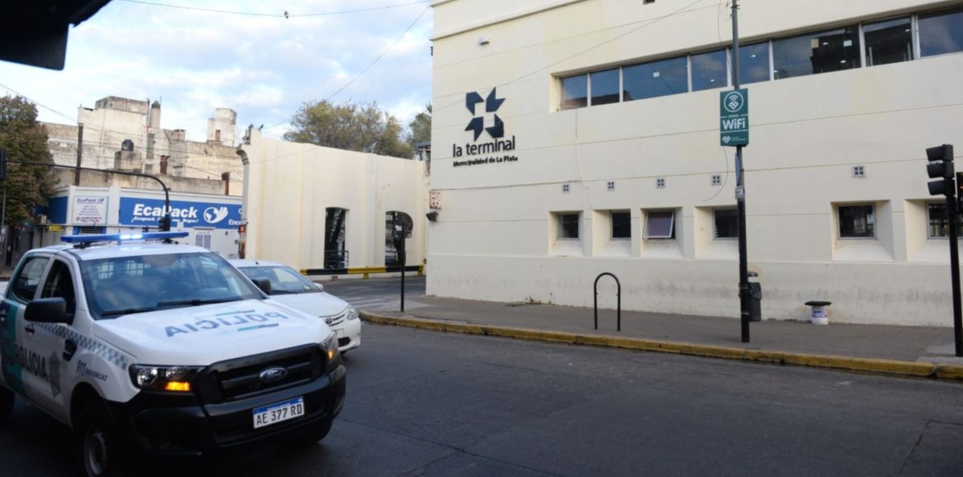 1619523289476.jpg?x=4&y=255&width=1486&height=743&rotate=0&scaleX=1&scaleY=1&ow=1500&oh=998&&cw=1920&ch=950