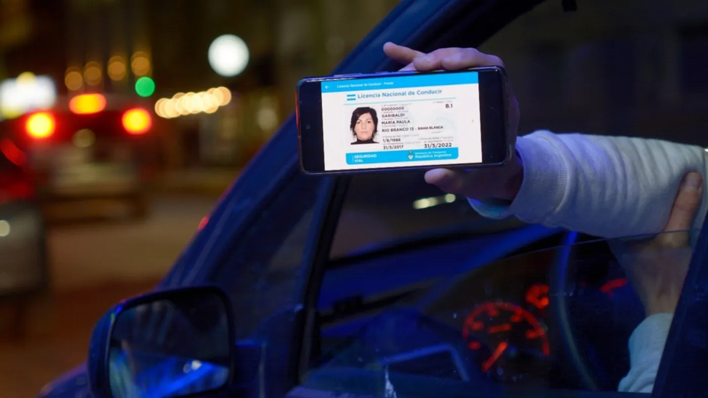 La provincia de Buenos Aires prorrogó la autorización del uso de licencia de conducir digital.