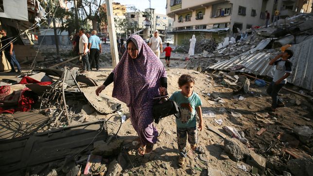 mas de 338.000 palestinos fueron desplazados de la franja de gaza por los bombardeos