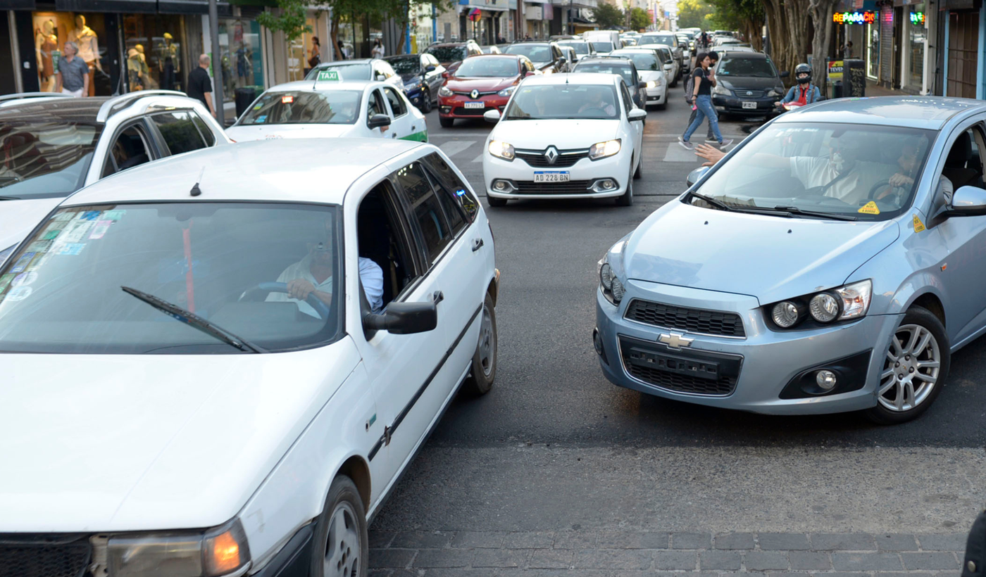 Autos tránsito (1).png