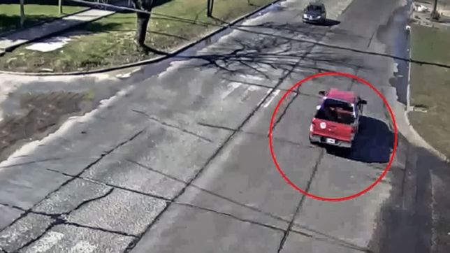 video: asi escapo la ford ranger roja que causo el triple choque sobre la 520
