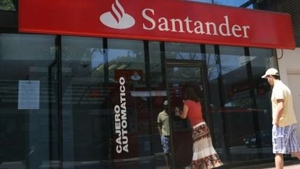 Condenaron a un banco por abrir una cuenta y cobrar gastos sin autorización del cliente