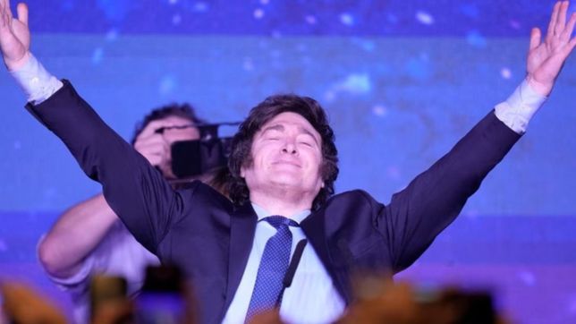 milei ratifico su idea de dolarizar: es el unico camino para evitar la hiperinflacion