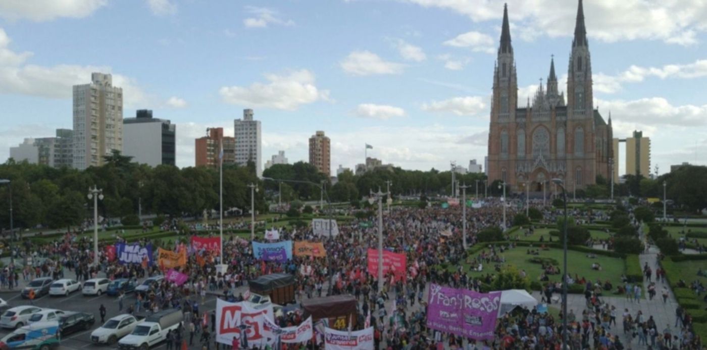 1583619110885.jpg?rotate=0&ow=1500&x=22&width=1452&scaleX=1&scaleY=1&oh=814&y=55&height=726&&cw=1920&ch=950