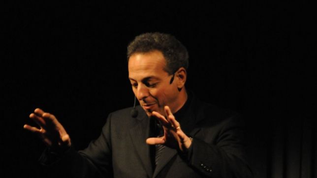 el juego de la mente, el show de un ilusionista que llega a la sede de gimnasia