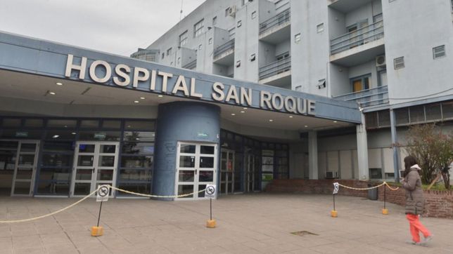 balearon a un joven en la plata para robarle el celular y termino en el hospital