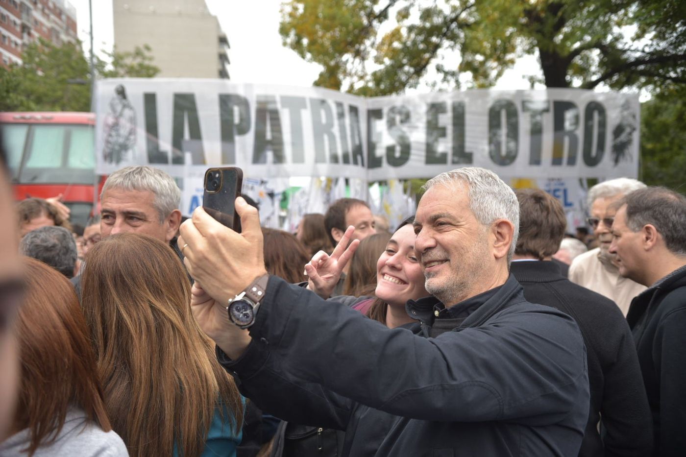 Julio Alak participó de la marcha organizada por la CGT en el Día del  Trabajador