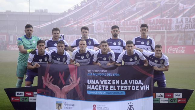 la liga profesional distinguio a dos jugadores de gimnasia gracias al gran presente