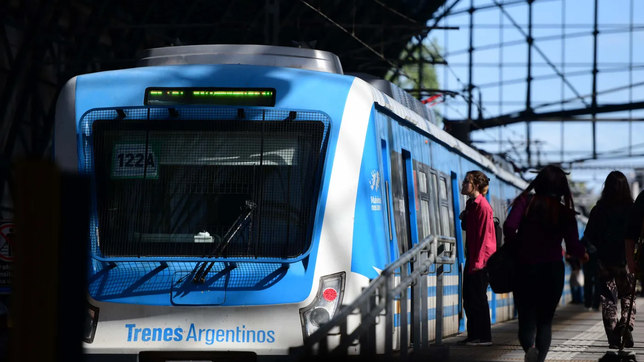 los nuevos horarios que implemento el tren roca para el trayecto la plata - constitucion