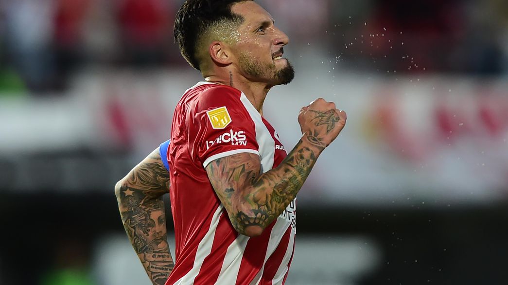 El emotivo video de Estudiantes para confirmar la renovación de Sosa