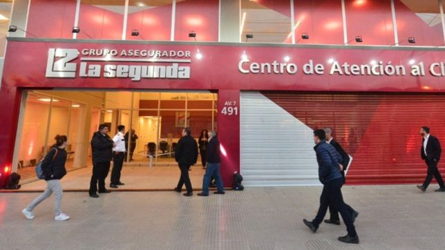 la segunda se renueva y apuesta a la plata con una nueva mega sucursal en pleno centro