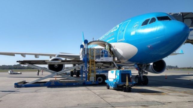 el epico relato de victor hugo morales del vuelo por la vacuna rusa que fue tendencia