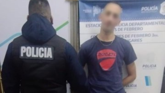 el hincha de gimnasia que robo una camara en el partido de copa argentina fue detenido