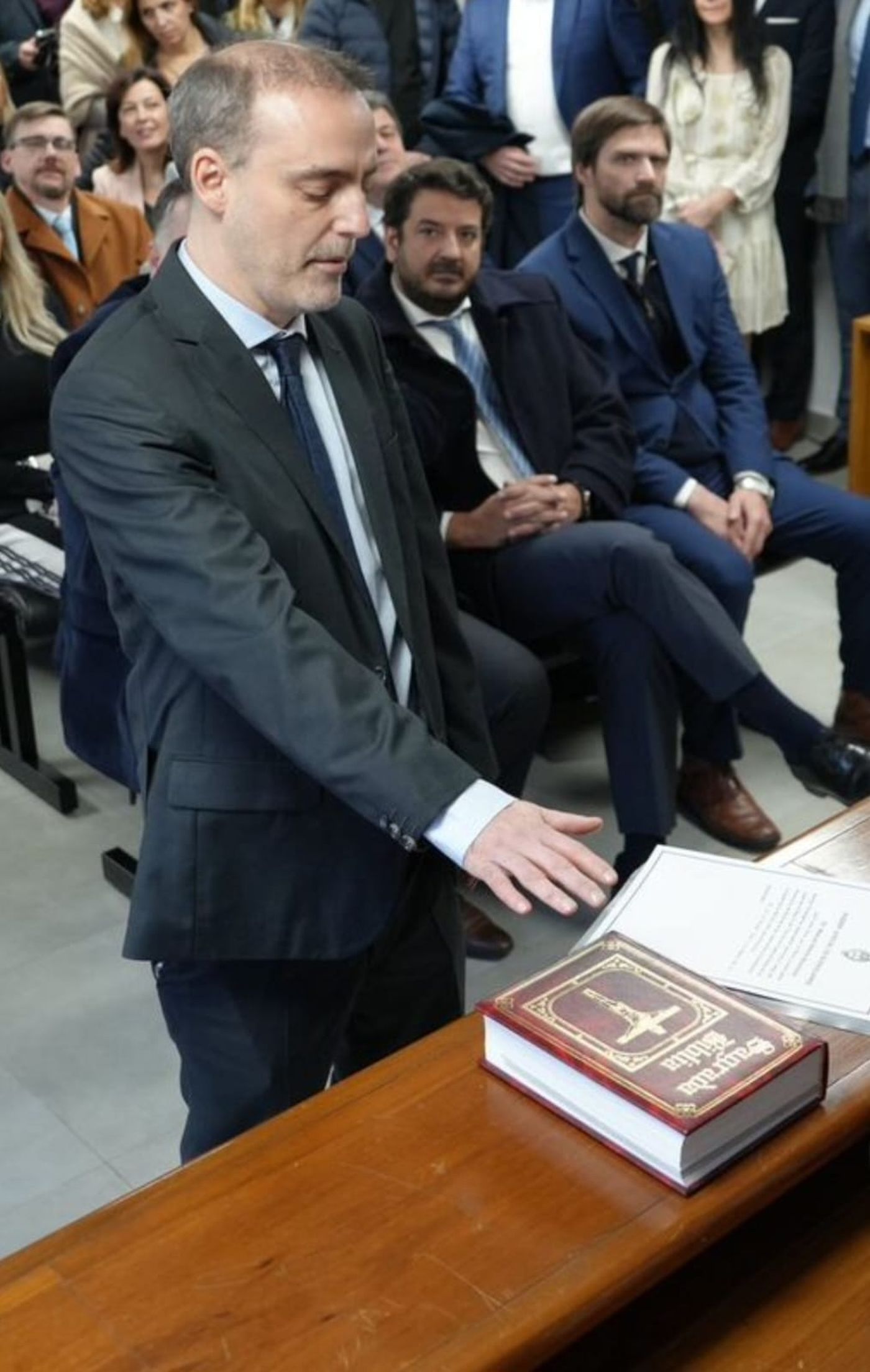 El ministro de Justicia, Juan Martín Mena, participó de la asunción del nevo juez de Casación en La Plata.