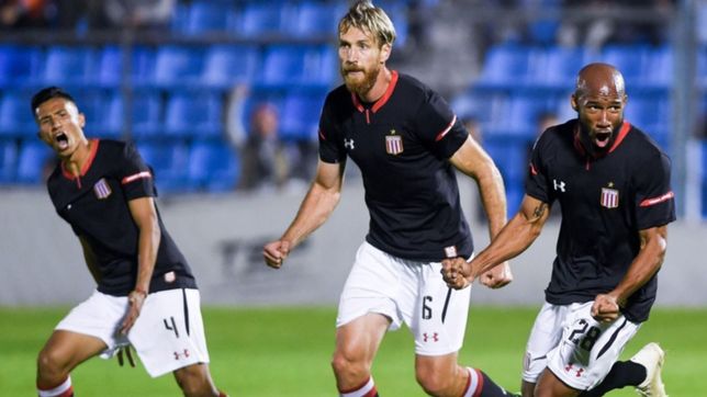 estudiantes usara una camiseta negra para homenajear al tata brown y a cacho malbernat