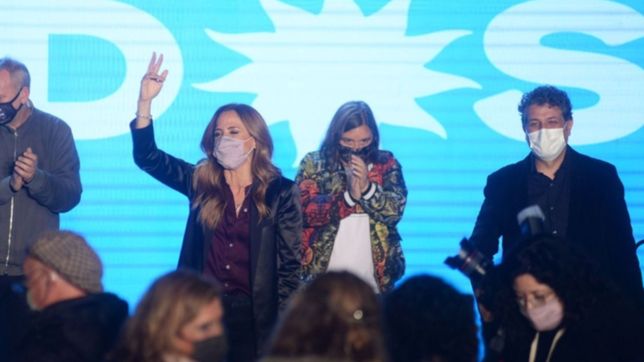 fuerte discurso victorioso de tolosa paz en el cierre de campana de todos en la plata