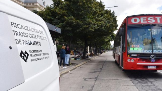 coronavirus: control de fiebre, distancia social y ventanillas abiertas: el protocolo para los micros