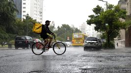 volvieron las lluvias y asi seguira el clima en la plata volvieron las lluvias y asi seguira el clima en la plata