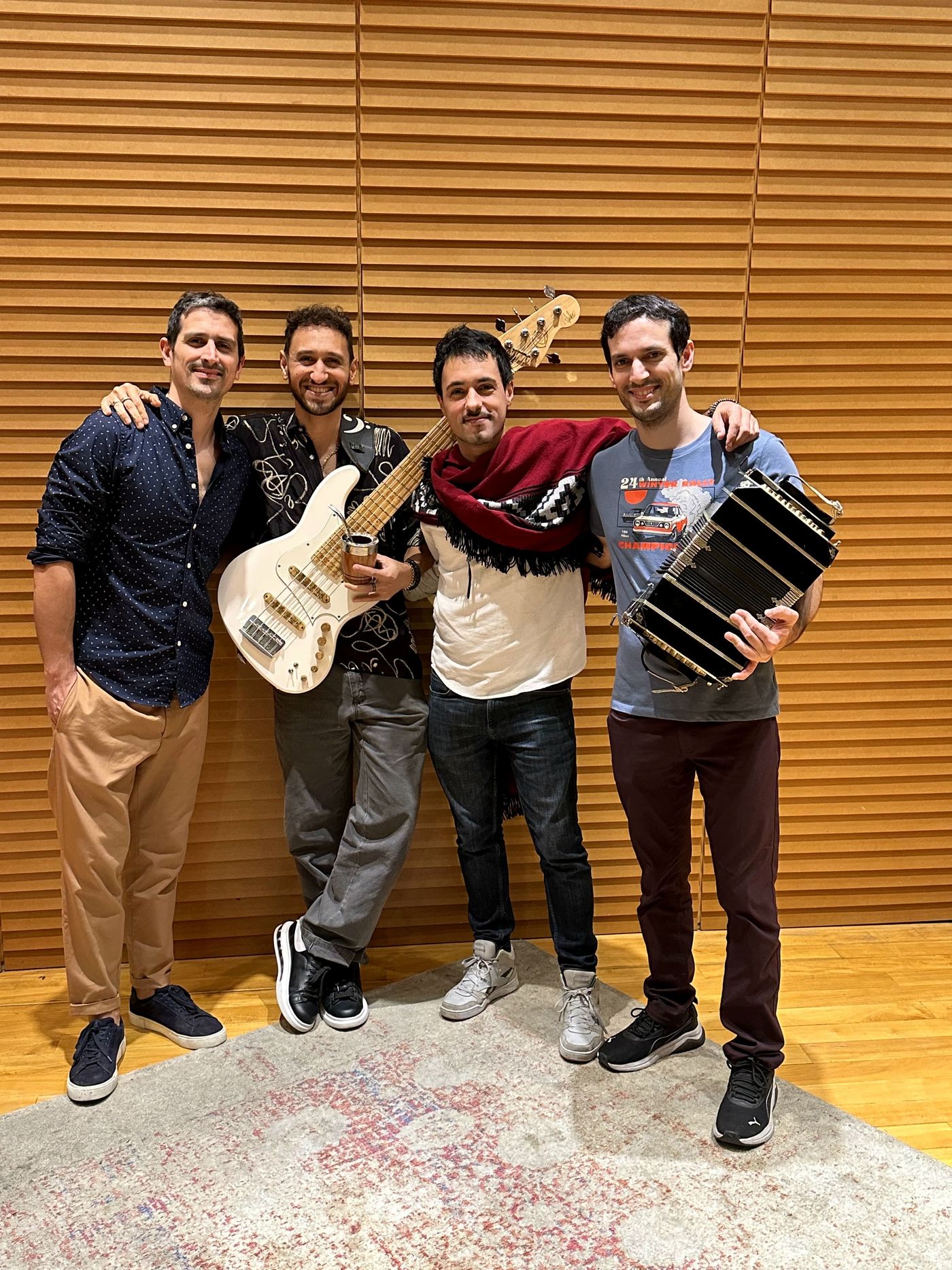 En Desórbita para presentará su álbum Gardel 90 en Desafinado Club