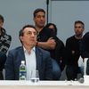 Agredieron a Mariano Cowen en medio de la escandalosa Asamblea de Gimnasia Agredieron a Mariano Cowen en medio de la escandalosa Asamblea de Gimnasia