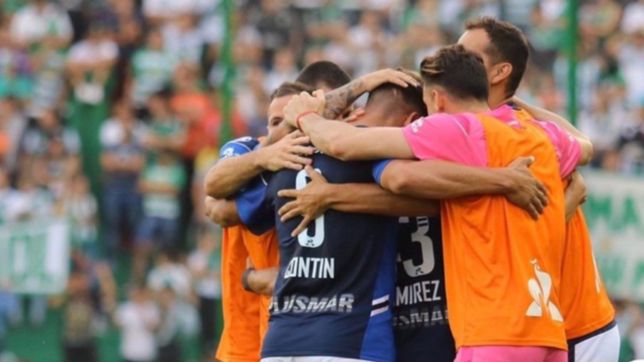 el lobo mostro caracter y con uno menos se trajo un punto valioso de la cancha de banfield