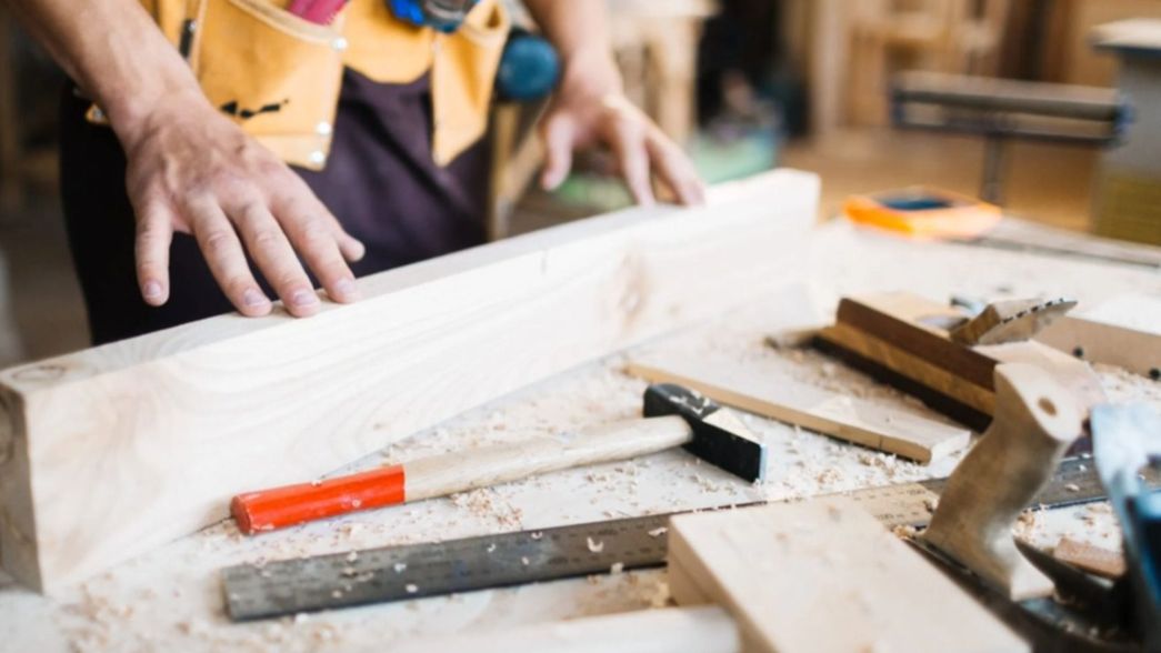 Cursos, certificados y salida laboral: así será la Escuela de Oficios que anunció Garro