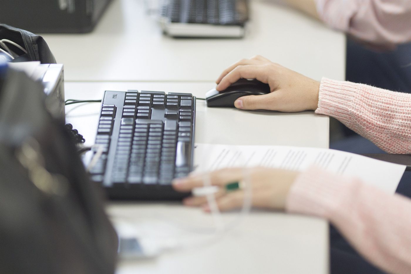 Oficina trabajadores estatales.jpeg