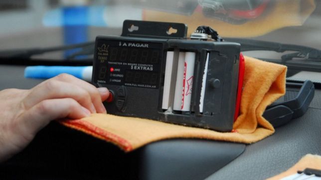 de remisero a ladron: robo una amarok, lo persiguieron y termino preso en la plata