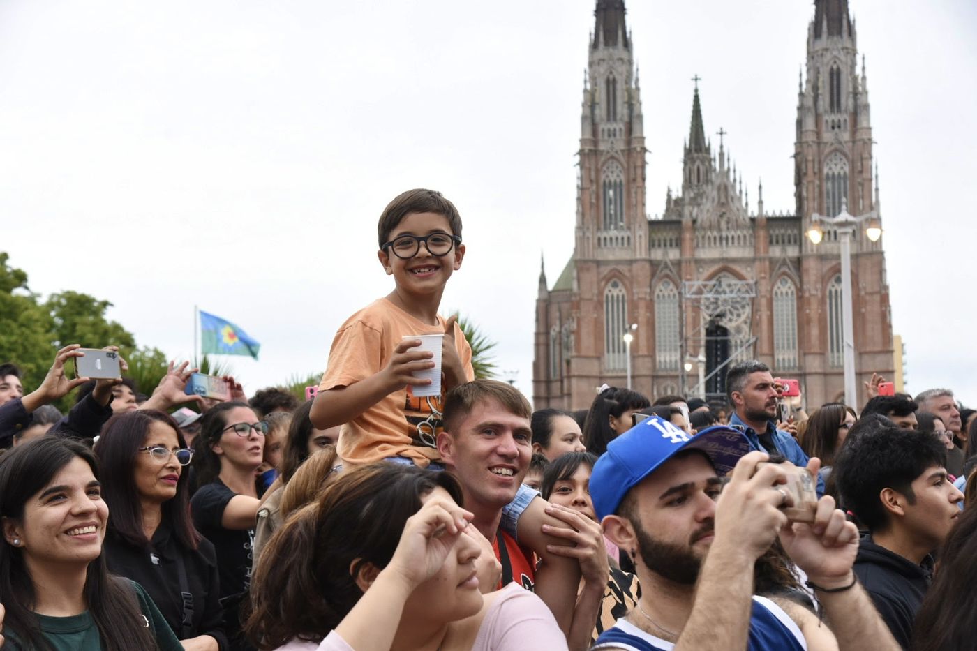 Plaza Moreno será el escenario de un festival de folklore y los festejos por el Día del Niño