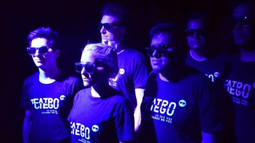 Domingo de paseos, música, stand up, teatro ciego, tatuajes y muchas sorpresas más