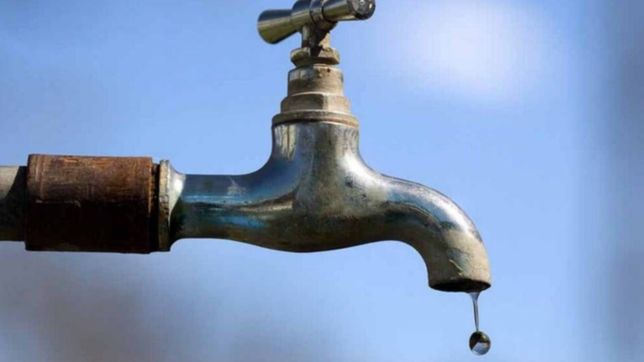 aseguran que un barrio de la plata se podria quedar sin agua por la rotura de un cano