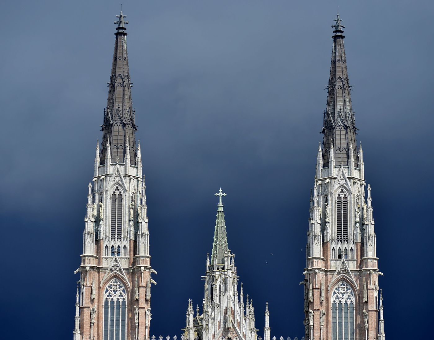 tormenta lluvia temporal clima catedral