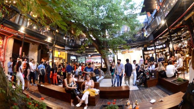 baxar mercado cumple un ano y hara una busqueda del tesoro en las calles de la plata