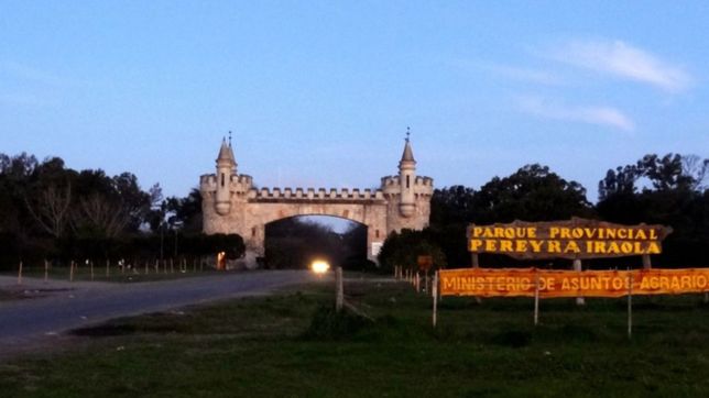 investigan la misteriosa muerte de una platense en el parque pereyra iraola