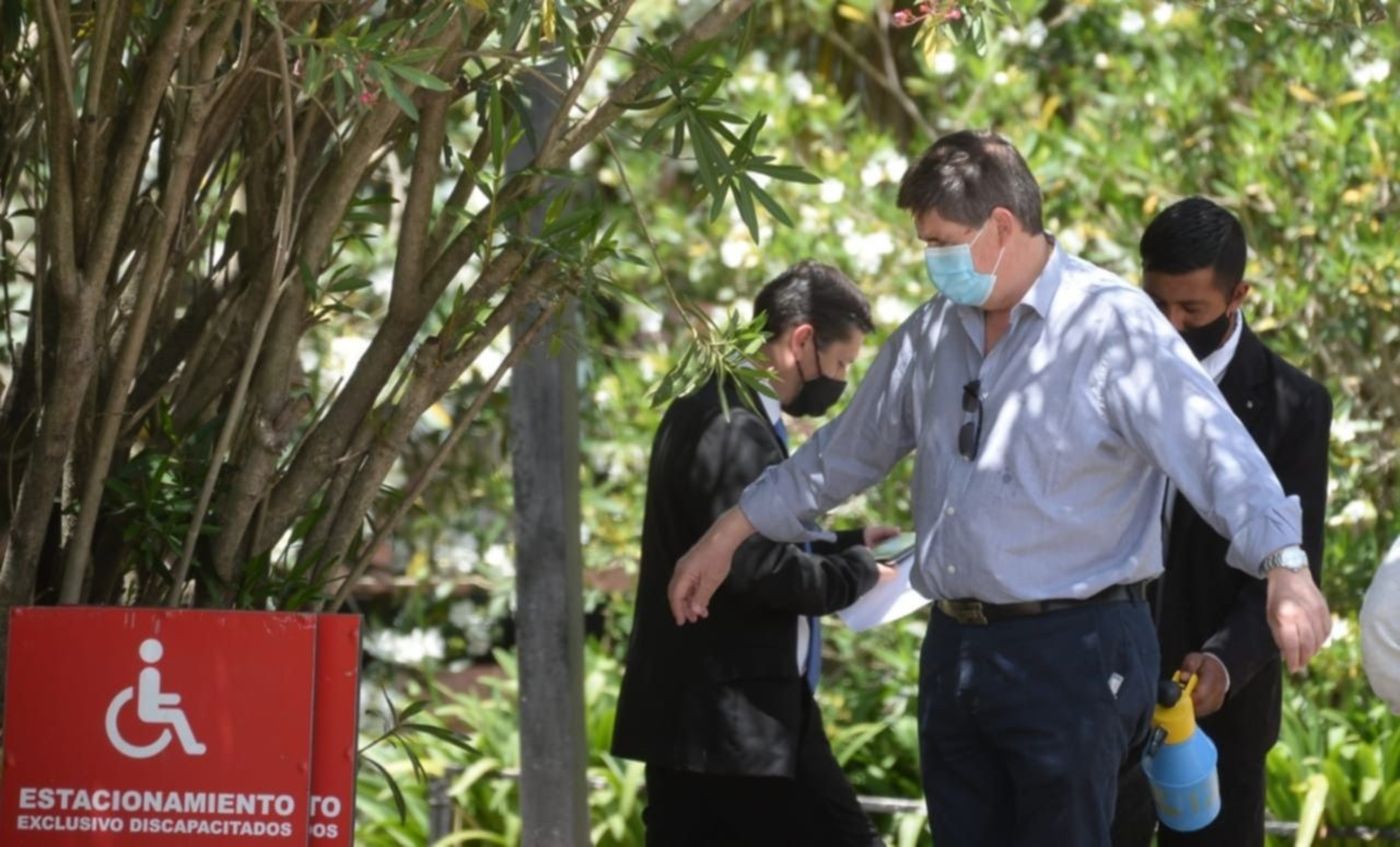 almuerzo de intendentes de Juntos por el Cambio Julio Garro en el club San Luis - almuerzo de intendentes de Juntos por el Cambio en el club San Luis de La Plata Gargallone