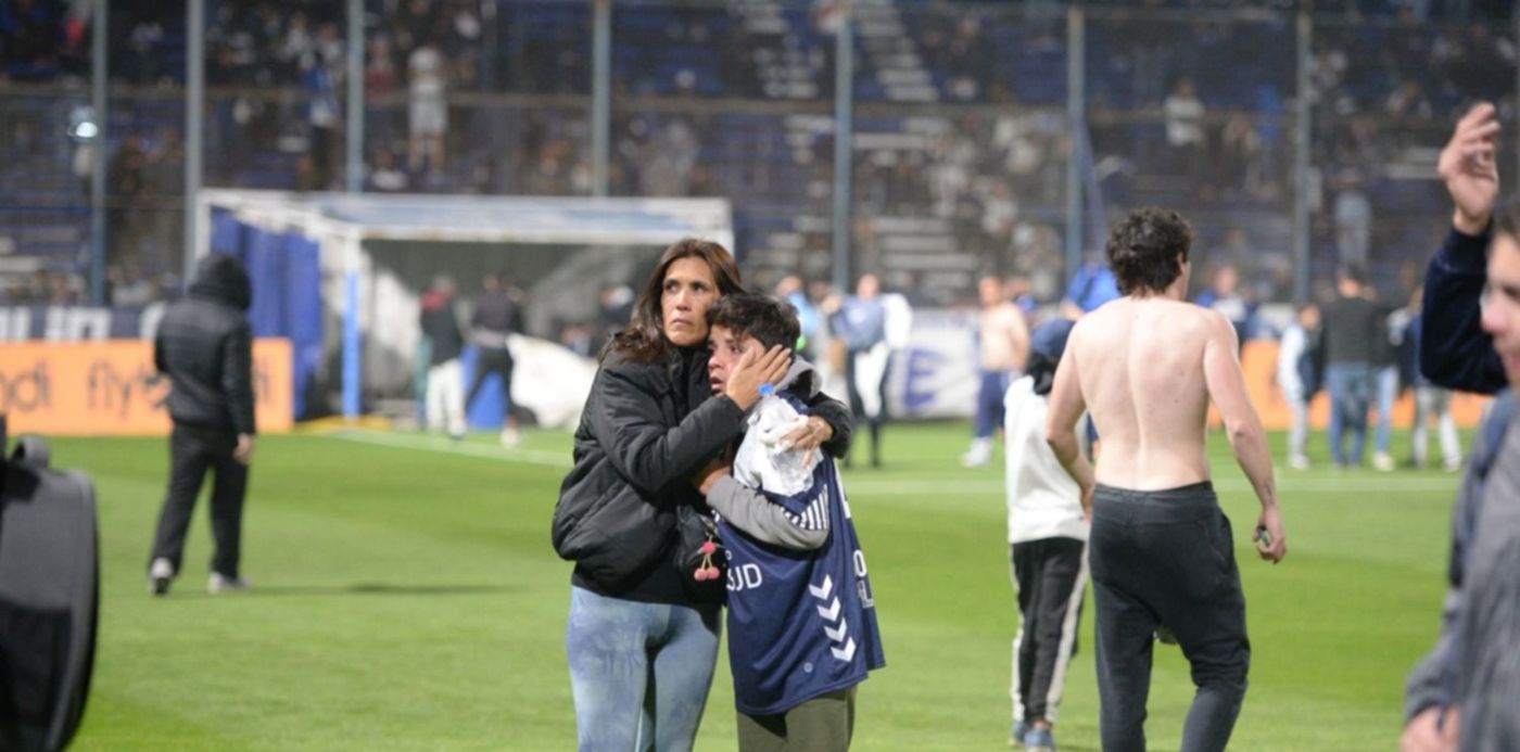 gimnasia boca incidentes bosque - gimnasia boca incidentes bosque cancha estadio